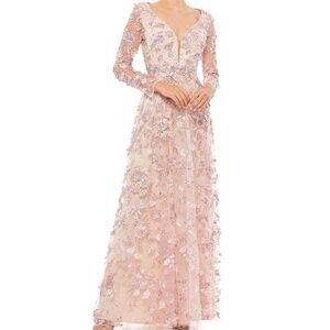 NWT Mac Duggal 70224 Floral Applique Long Sleeve Illusion Gown Size 14